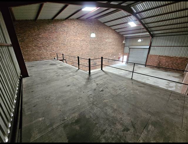 260M² FACTORY TO LET IN ANDERBOLT